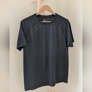 Sporty Athleisure Short Sleeve Crewneck T-Shirt In Black